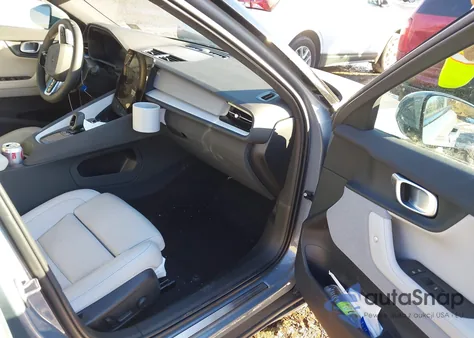 2024 Polestar 2 Long Range Dual Motor/Long Range Dual Motor Plus z USA, uszkodzony, nr VIN YSMFD3KA2RL222089